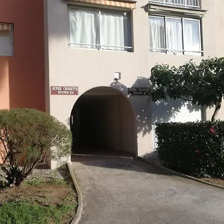 Very Cosy At 200 M From The Beaches La Londe-les-Maures