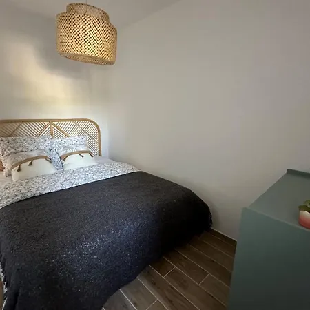 Very Cosy At 200 M From The Beaches *