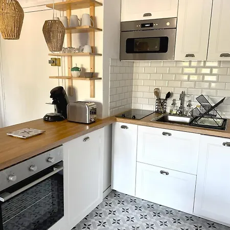 Very Cosy At 200 M From The Beaches Appartamento La Londe-les-Maures